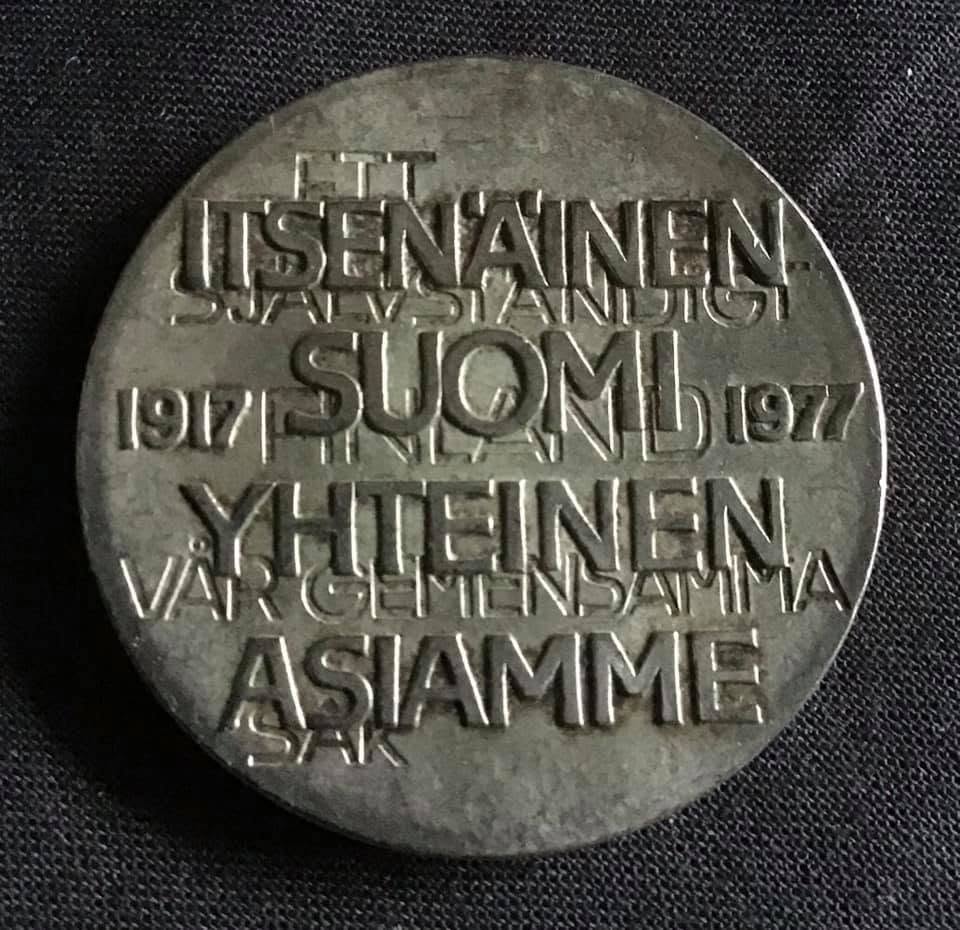 Itsenäisyys, että voimme itse sopia miten toimimme.